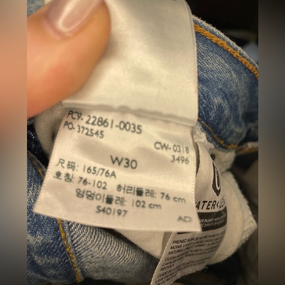 LEVIS ripped jeans - Picture 5 of 8